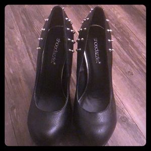 Women’s platform heels